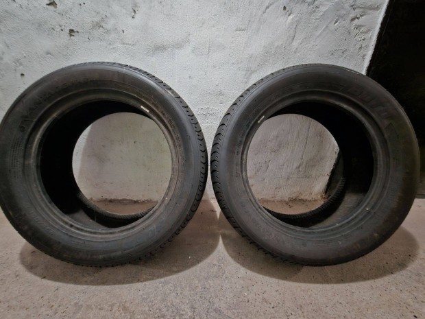 235/55r17 nyri gumi 2db
