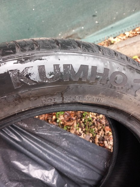 235/55x19 kumho