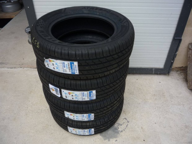 235/60R17 Teljesen j Sailun gumi garnitra olcsn elad!