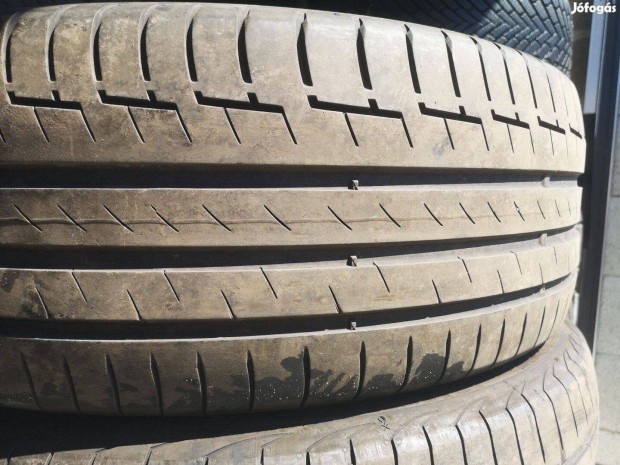 235/60R18 32e/2db Continental nyárigumi