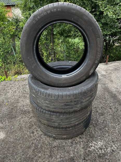 235/60R18 Conti nyri 2022