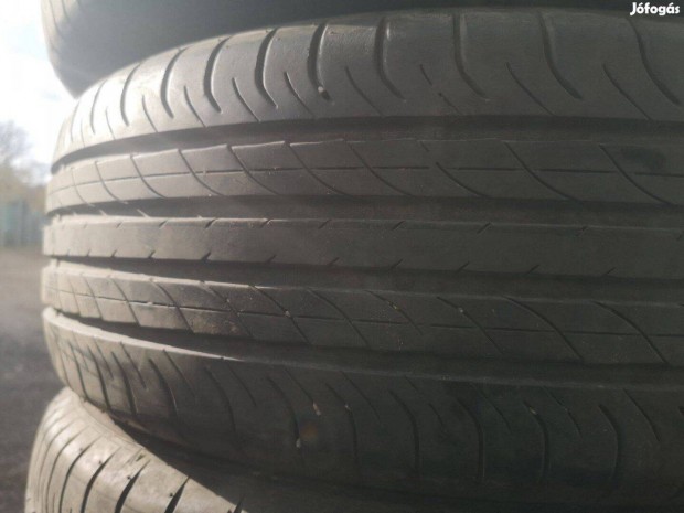 235/60R18 Dunlop nyárigumik olcsón eladók