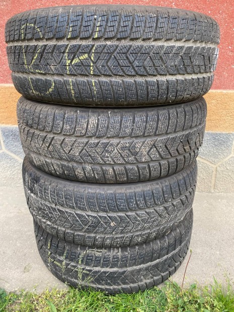 235/60R18 Pirelli tli gumi