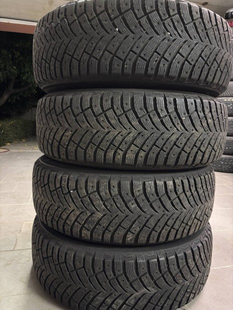 235/60 18 michelin x ice north 4 suv teligumi garnitura