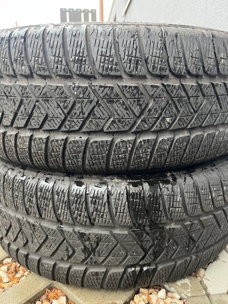 235/60/18 pirelli tligumi