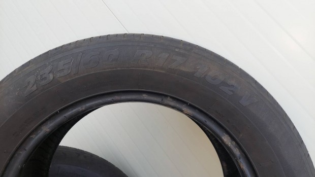 235/60 R17 Kormoran 