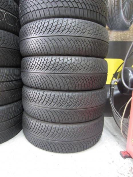 235/60 R18 Michelin PA5 107H