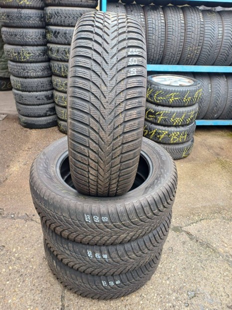 235/60 R18 Nokian hasznlt tligumi