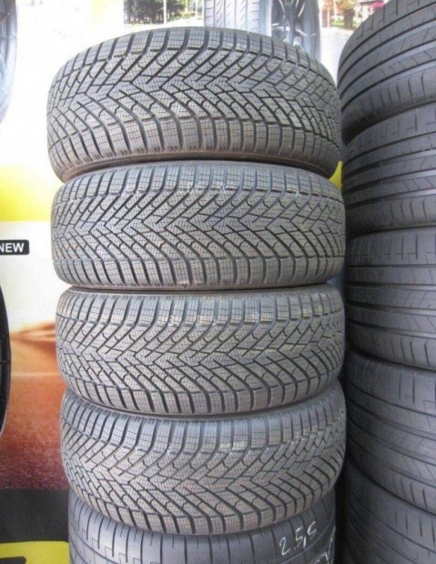 235/60 R18 Pirelli SC Verde2 107V