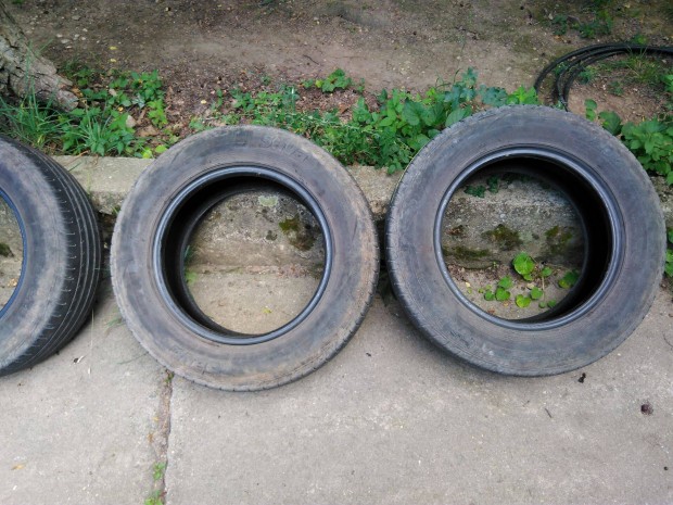 235/60 R 16 használt Sava nyári gumi