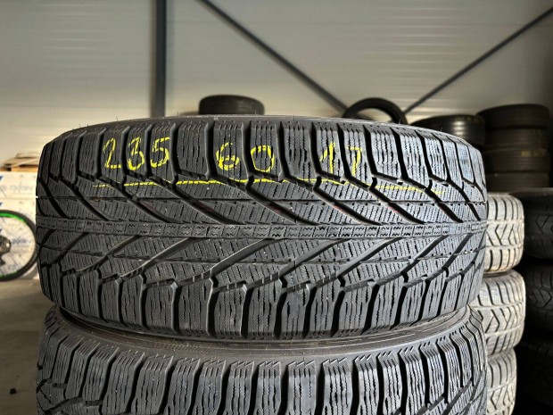 235/60 r17 Nokian tligumi 4db elad 235/60r17 garnitra