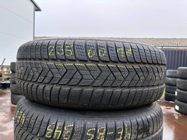 235/60 r18 Pirelli Winter 2022 7mm tligumi 4db 235/60r18 garnitra