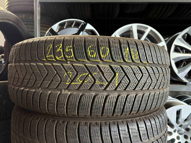 235/60 r18 Pirelli dot2421 tligumi 4db elad 235/60r18 garnitra