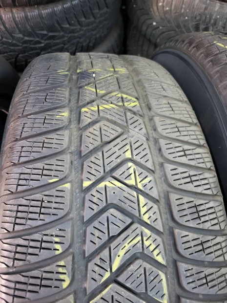 235 60 r18 pirelli