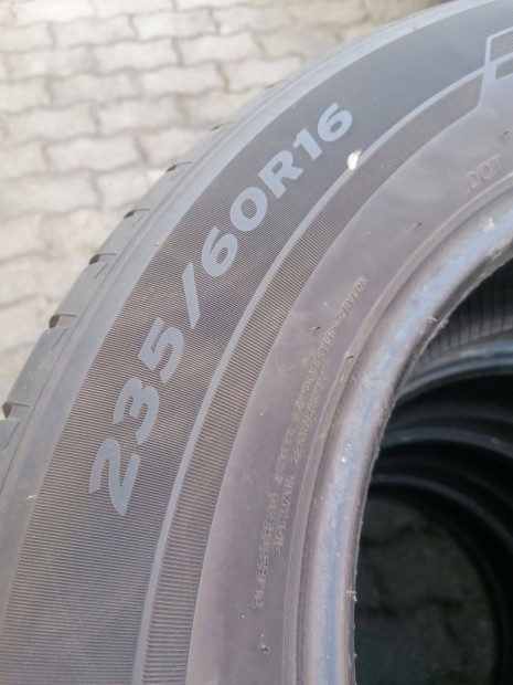 235/60r16 ny�ri gumi