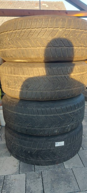 235/60r17 Vredestein teli garnitra