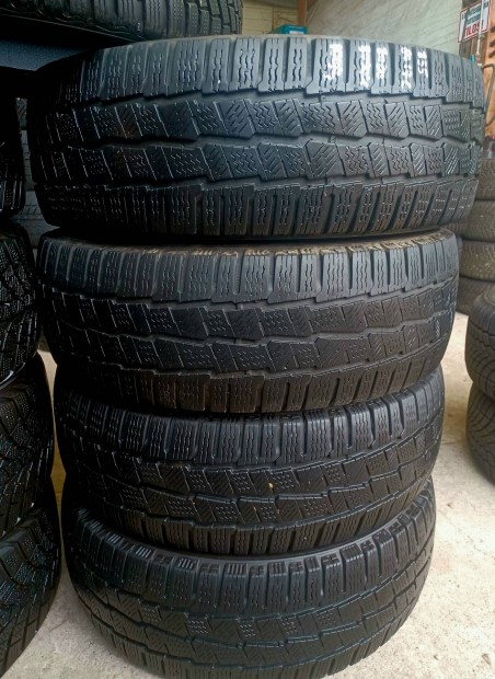 235/60r17c 235/60 r17c tli 4db 