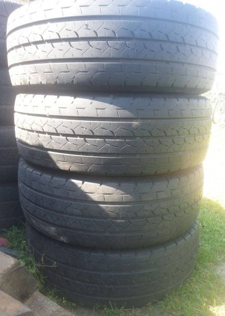 235/65R16C Bridgestone kisteher nyári gumi garnitúra