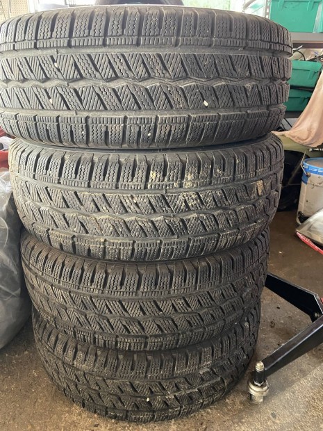 235/65R16C Hankook 235 65 16C kisteher tli