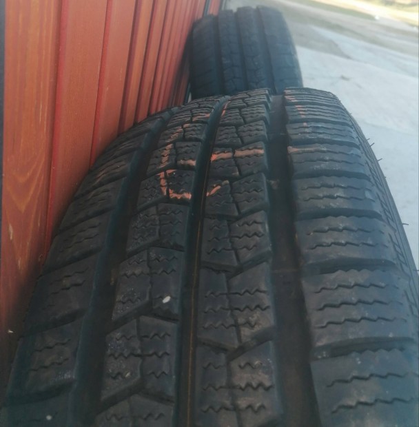 235/65R16C Tligumi 