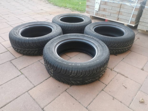 235/65R17 semperit tligumi 