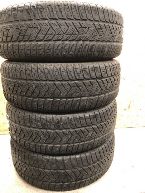 235/65/17 tli gumi Pirelli Suv, j llapot