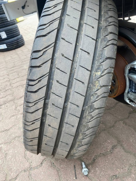 235/65 R16 C Continental Gumiabroncs
