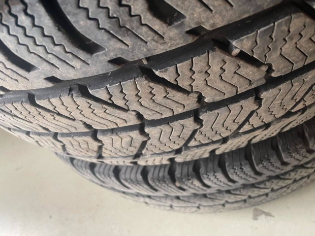 235/65 R16 C Semperit Van-Grip tligumi