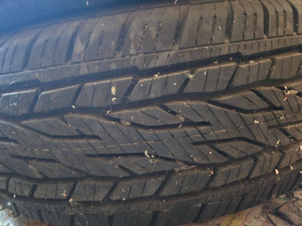 235/65 R17 Continental R 17 n�gy�vszakos gumi elad�