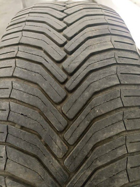 235/65 R17 Michelin négyévszakos gumi ár/4 db