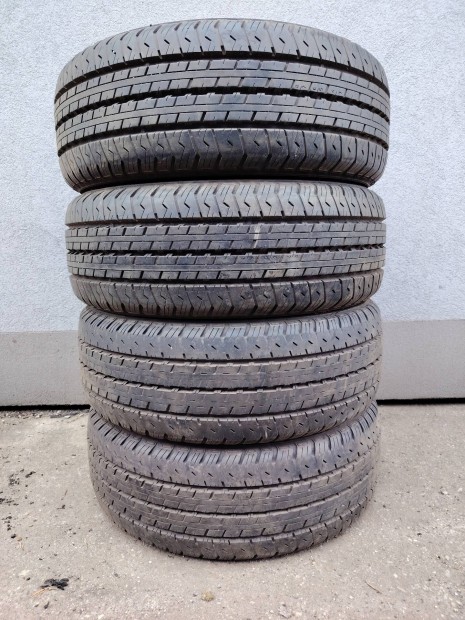 235/65 R 16 C Nokian nyári gumi