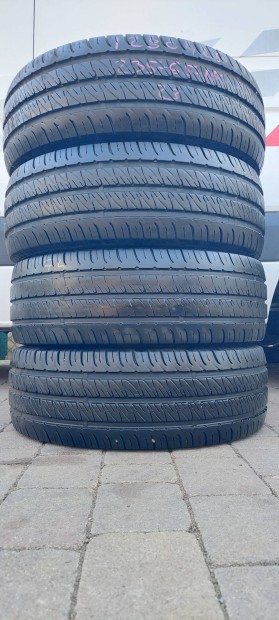 235/65 r16c Uniroyal nyri gumi,  2023