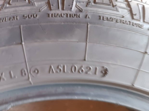 235/65 r17 107v Toyo A/T plus open country négyévszakos gumi