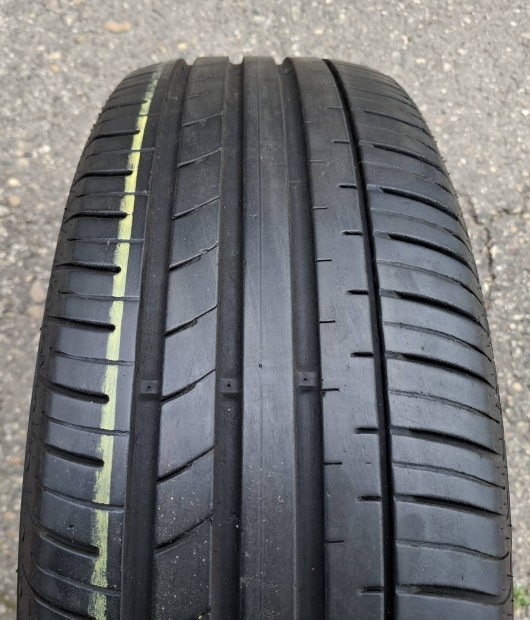 235/65 r17 Nexen Nfera ru1. 2db.