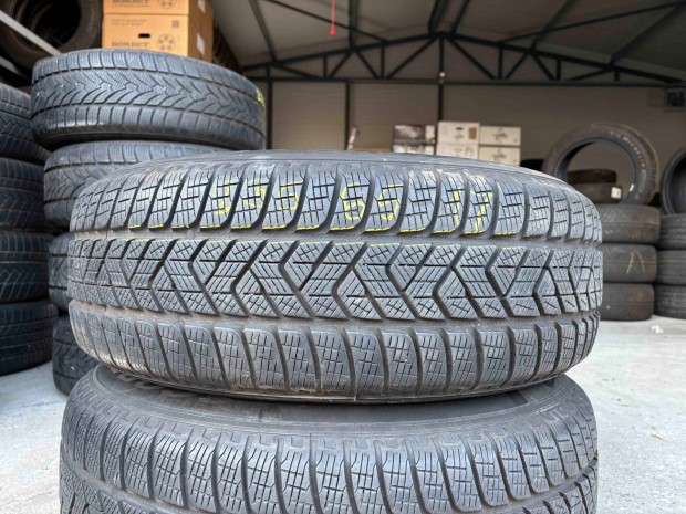 235/65 r17 Pirelli 2023 7mm tligumi 2db elad 235/65 r17