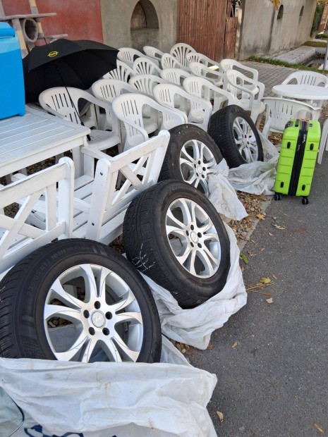 235 65 r17 tli gumi ,hyundai alu 120.000ft