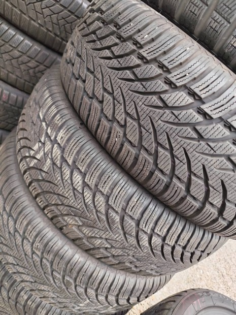 235/65 r17 jszer Nokian tligumi 