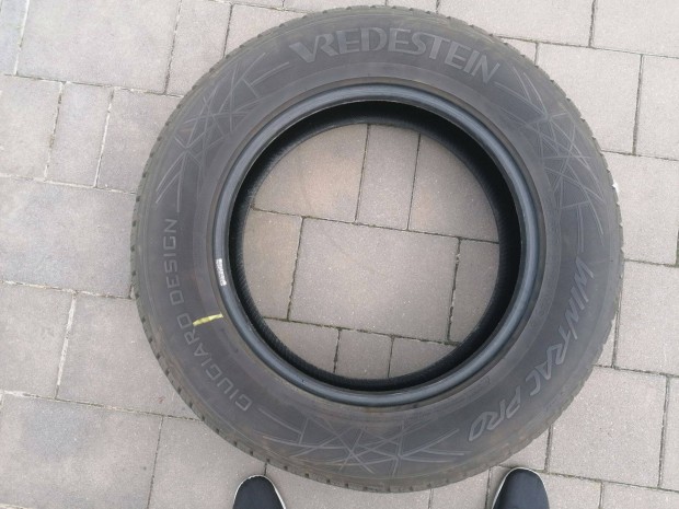 235/65r18 téligumik eladók (4 db) jó állapotban. 2021-es gyártmány
