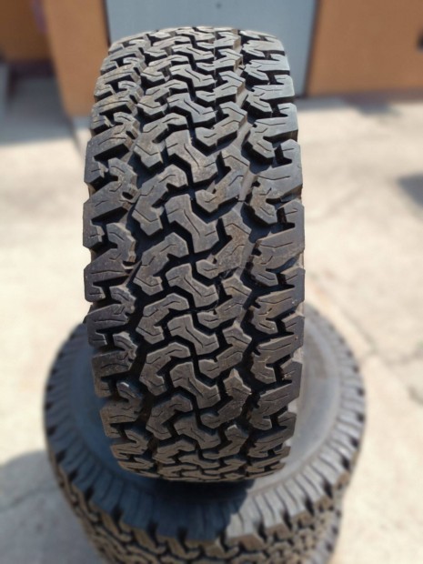 235/75R16 Terep gumi