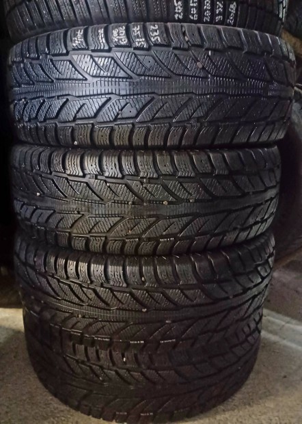 235/75r15 235/75 r15 tli 4db 