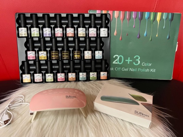 23 darabos géllakk szett ajándék mini led lámpával