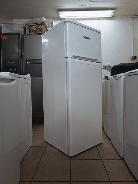 240l A++ Zanussi kombi hűtőszekrény hűtőgép hűtő
