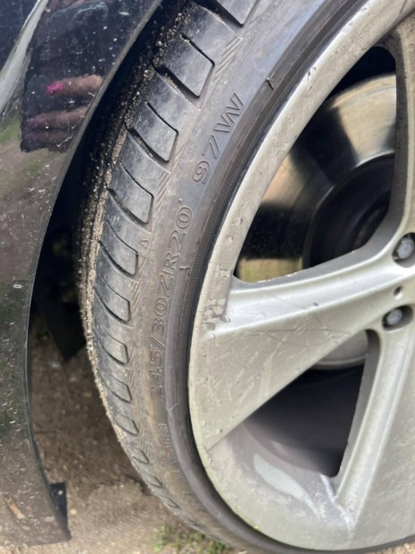 245/30r20 nyári gumi