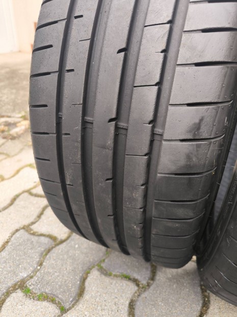 245/35R20 55e/2db Goodyear ny�rigumi 245/35