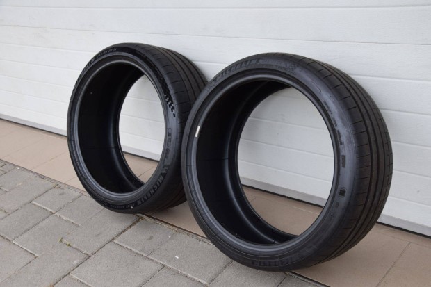 245/35 19 Michelin Pilot Sport 4 S