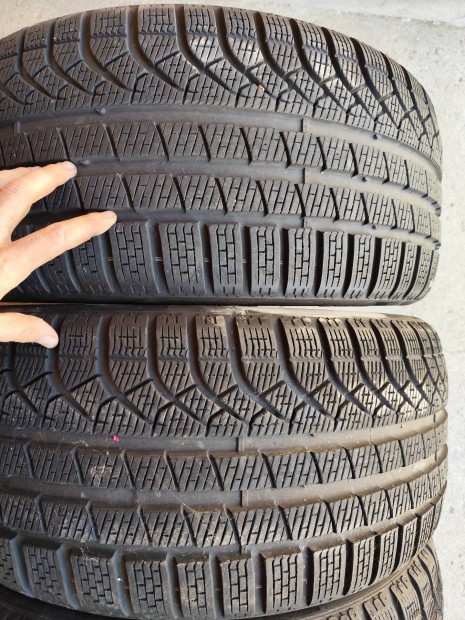 245/35 r19 pirelli tligumi 