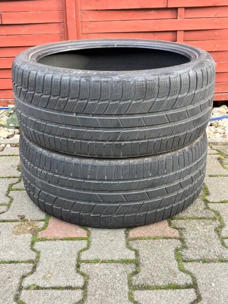 245/35r20 Toyo