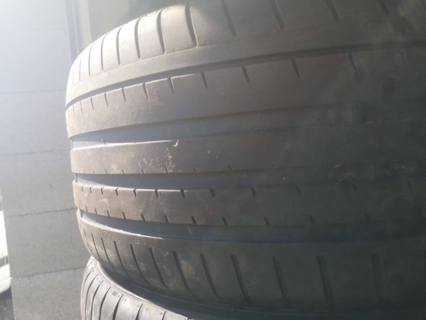 245/40R18 2db 2021 nyrigumi