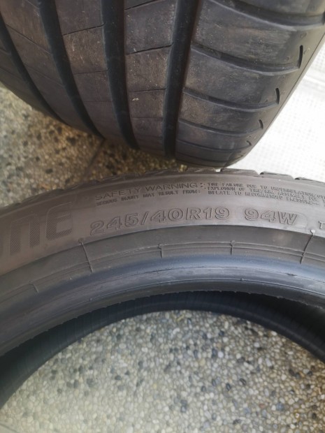 245/40R19 94w Bridgestone T005 nyári gumi.