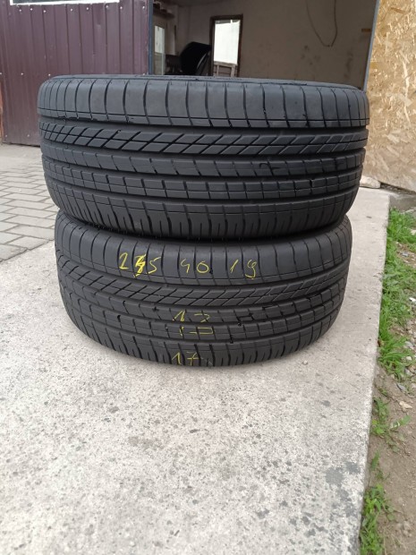 245/40R19 Goodyear nyri gumi